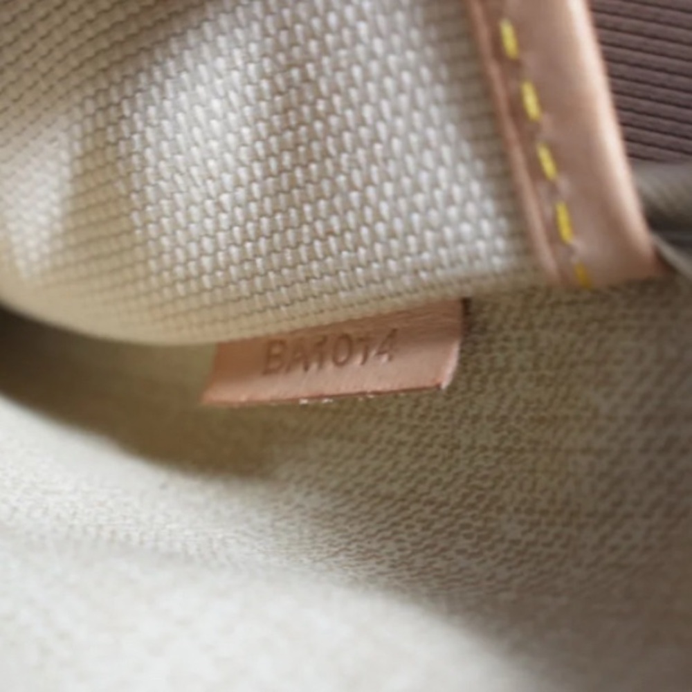 🎉 24 Hour Sale 💯Authentic LOuis Vuitton Trouville Handbag 👜 - Picture 15 of 15